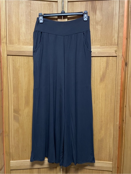 Sacred Threads Pants - Sacred Threads Cropped Wide Leg Black Pull-On Pants